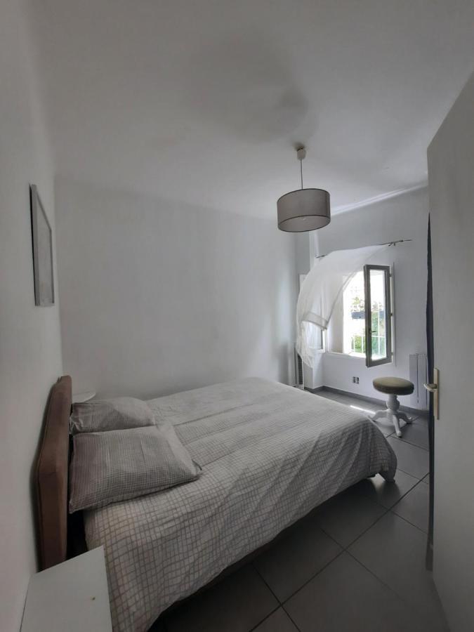 Agreable Appartement T2 Proche Centre 尼姆 外观 照片