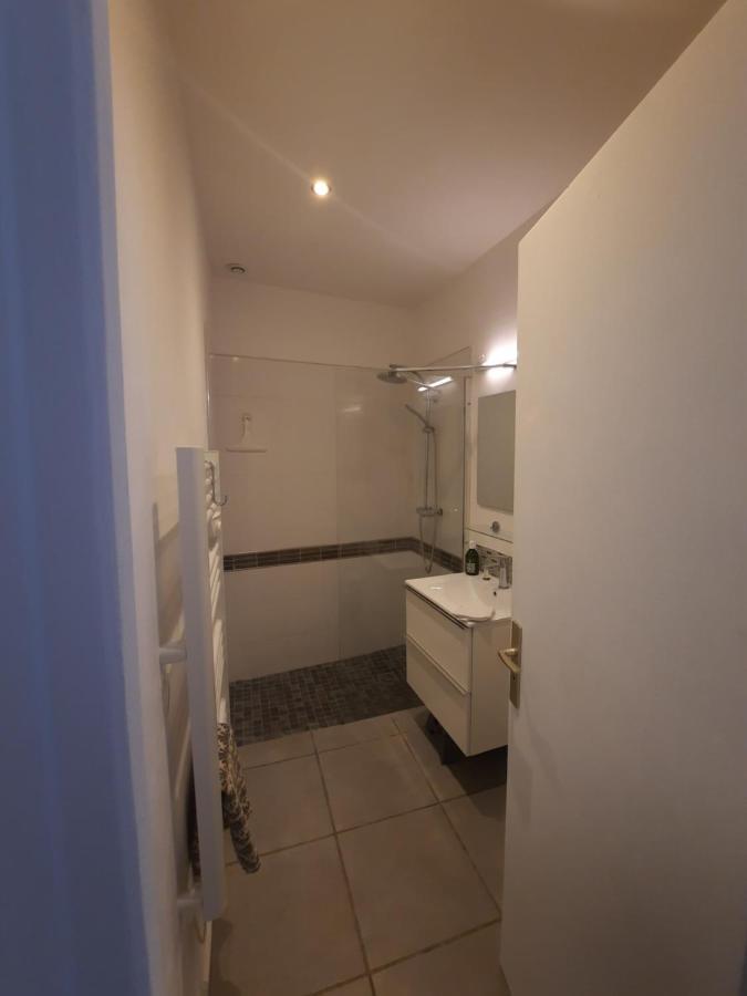 Agreable Appartement T2 Proche Centre 尼姆 外观 照片