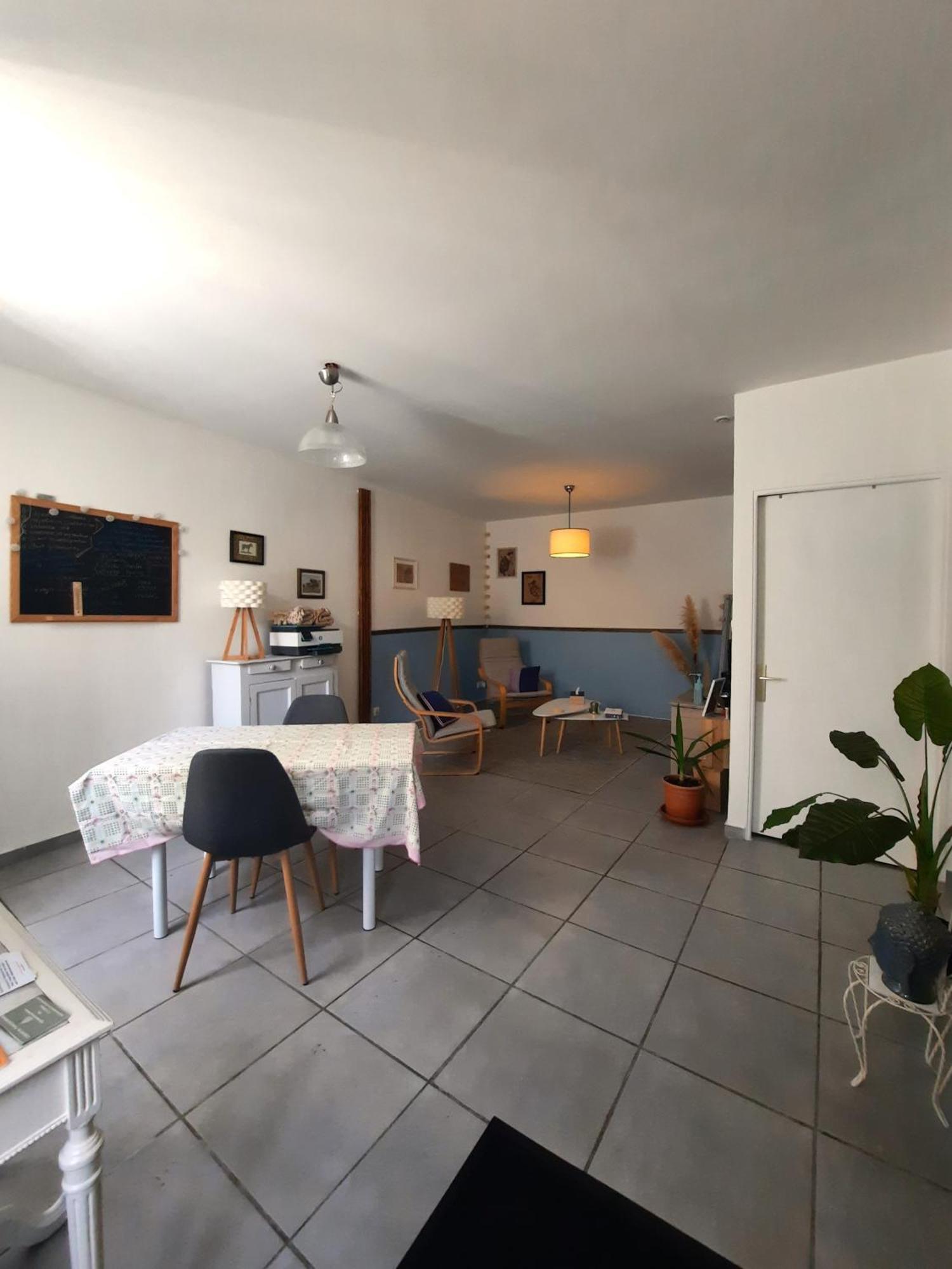 Agreable Appartement T2 Proche Centre 尼姆 外观 照片